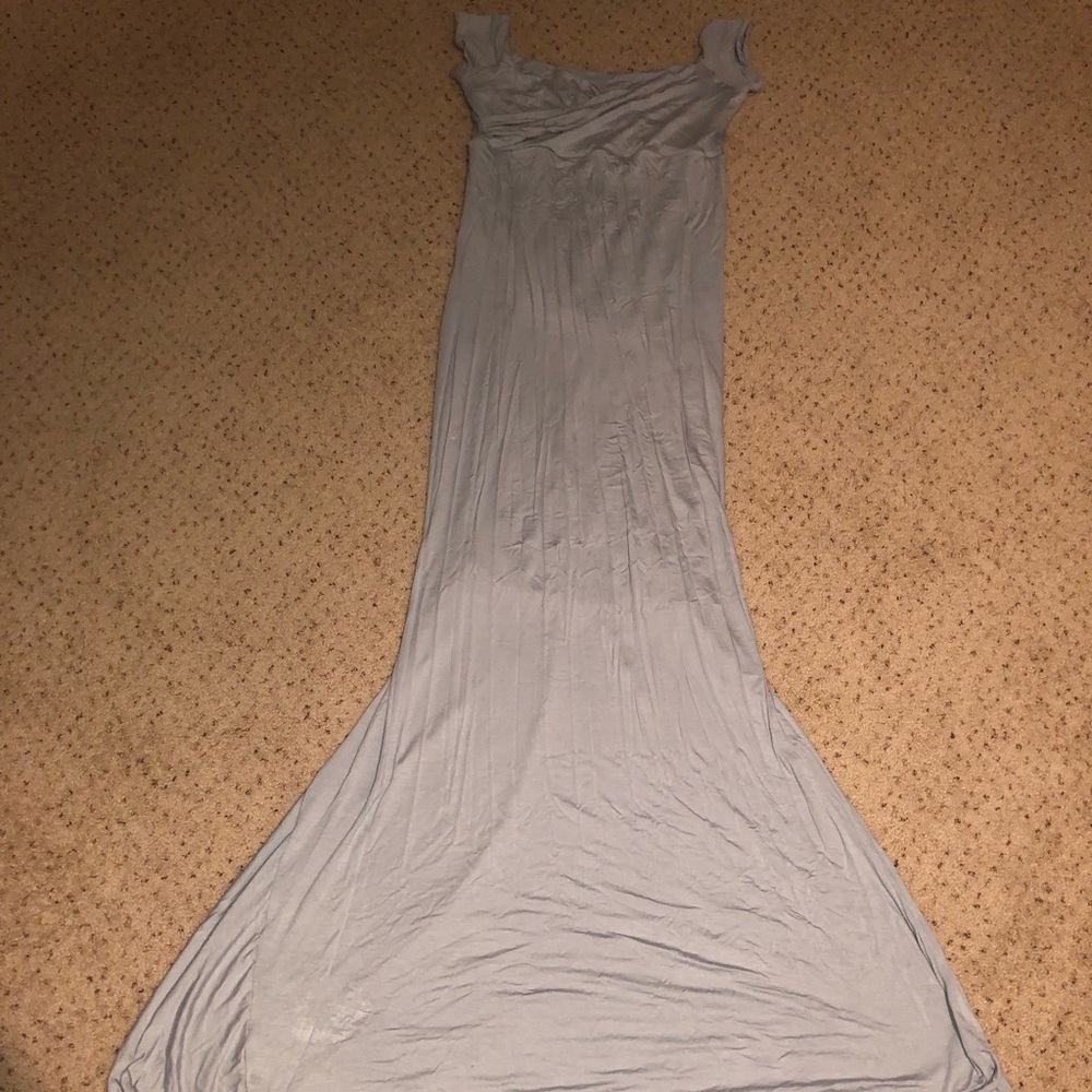 Maternity dress perfect for photography